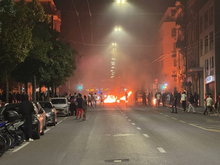 Nuits d'émeutes à Lausanne